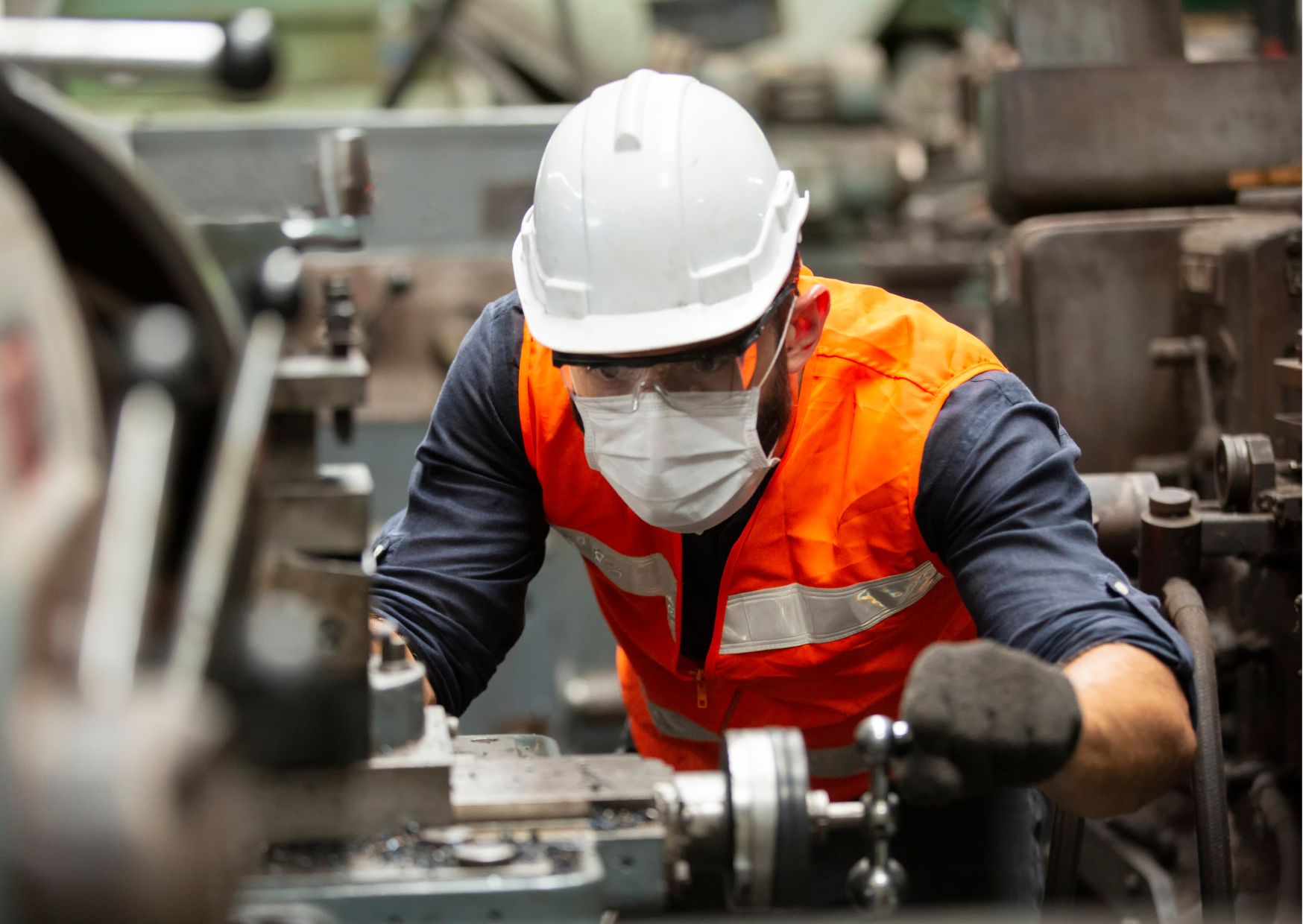 Imagem do curso Básico de NR 12 - Segurança no Trabalho em Máquinas e Equipamentos